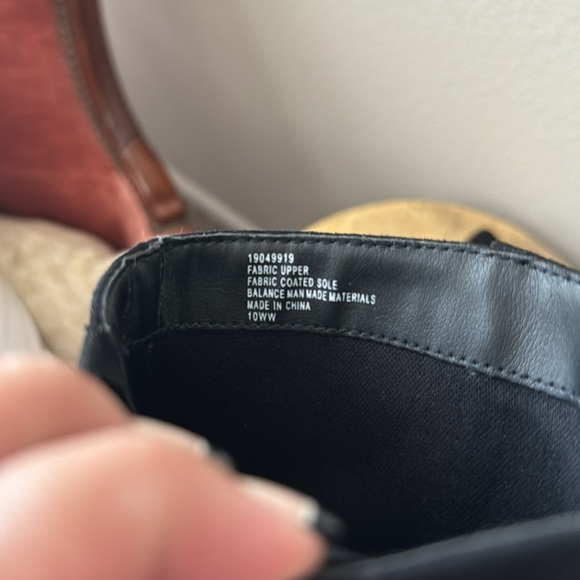 Torrid black/silver rhinestone bow, stiletto ankle bootie size 10WW (wide), NWOT - Picture 10 of 12